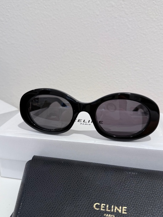 Celine Black Oval Sunglasses FULL SET ? Box + Case + Cloth
